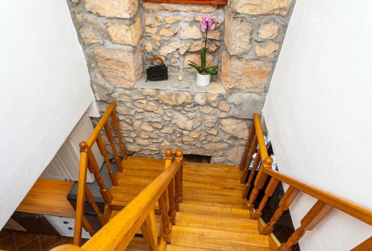 Villa Korina Пинезичи Экстерьер фото
